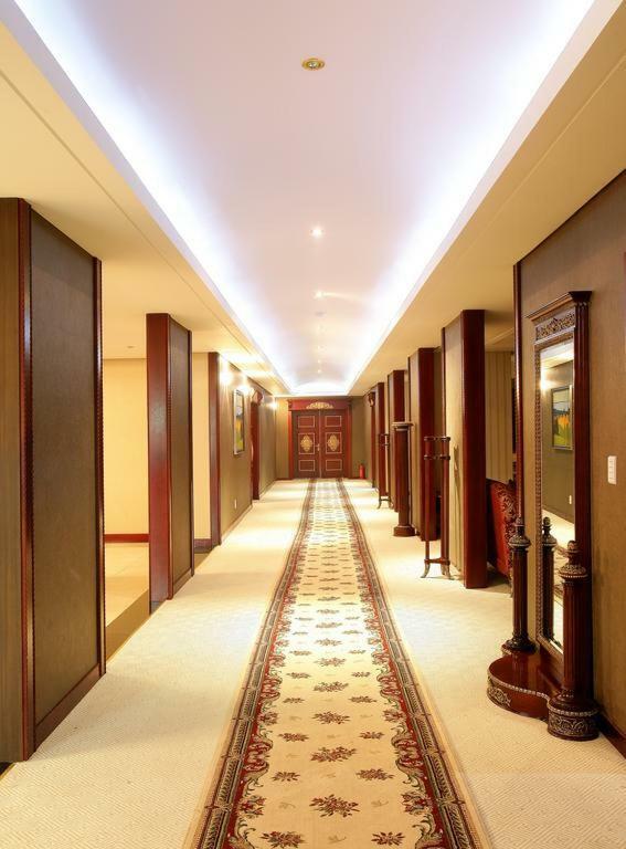 Sunjin Grand Hotel Улан-Батор Екстер'єр фото