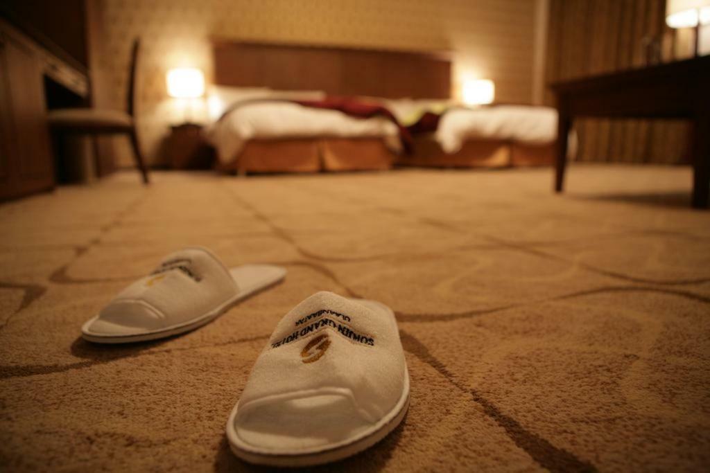 Sunjin Grand Hotel Улан-Батор Екстер'єр фото